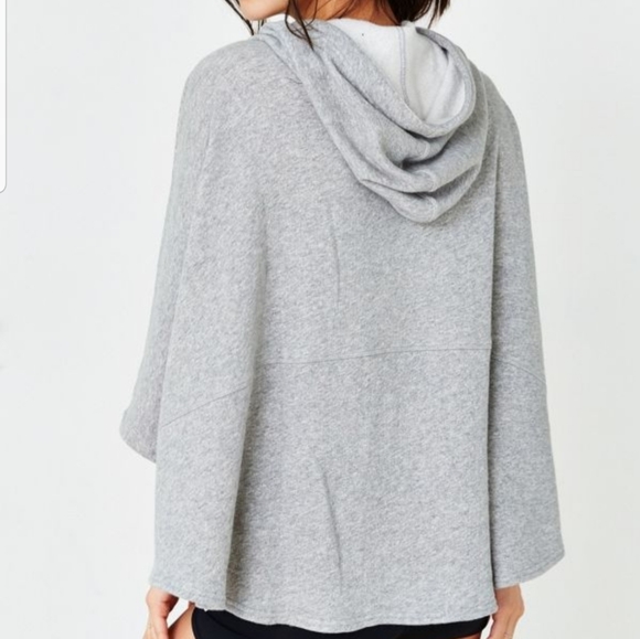 NWOT Urban Outfitters Without Walls Hoodie - Picture 2 of 6